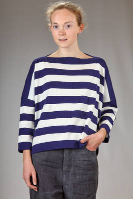 hip length sweater, wide, in cotton stockinette stitch with two-tone horizontal stripes  - 195