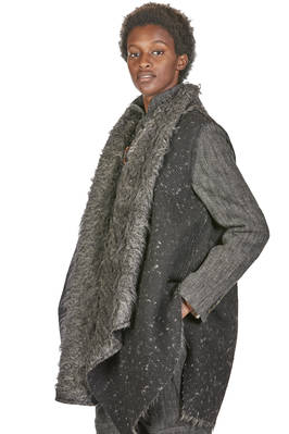 gilet lungo e ampio in mouflon a pelo lungo di lana vergine, mohair, viscosa e poliammide melange - FORME D' EXPRESSION 