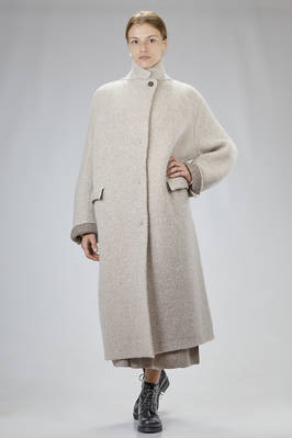 long and straight coat in double-knit wool, polyamide, mohair, alpaca, yak, silk, cotton, and elastane  - 227