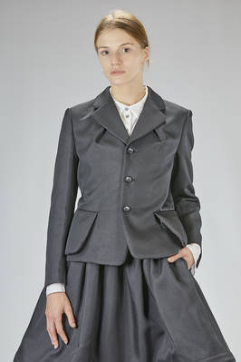 short and flared jacket in shiny polyester tricotine  - 157