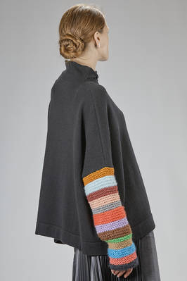 maglia lunga e ampia in maglia rasata di cachemire e in maglia lavorata a ferri di cachemire, seta e lana - LUSSI 