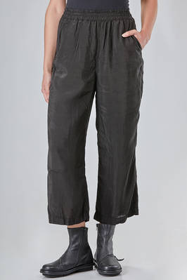 soft trousers, ankle-lenght in washed cupro canva  - 392