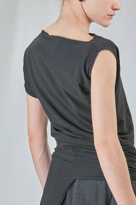 long, lean and asymmetric t-shirt in cotton jersey - MARC LE BIHAN 