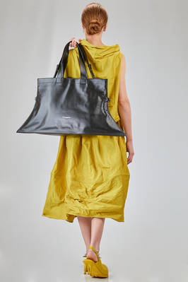 big trapezoidal shopper bag in soft lamb nappa leather - MELITTA BAUMEISTER 