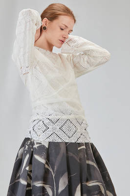 long and lean t-shirt in tricot polyester knit and polyester tulle - COMME des GARÇONS - COMME des GARÇONS 