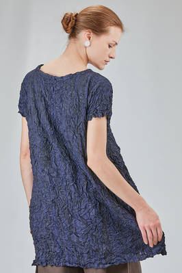 long and slim tunic in polyester froissé with tone on tone motif - SHU MORIYAMA 