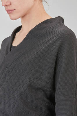 cardigan corto e ampio in maglia con texture a ondine di cotone, poliestere e nylon - KNIT KNIT 