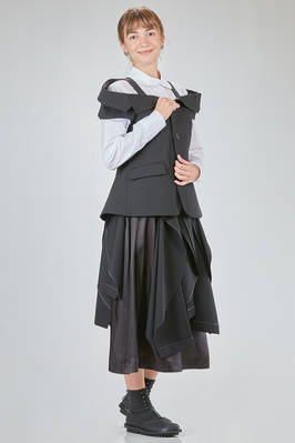 hip-lenght gilet, slim, in wool gabardine - NOIR KEI NINOMIYA 