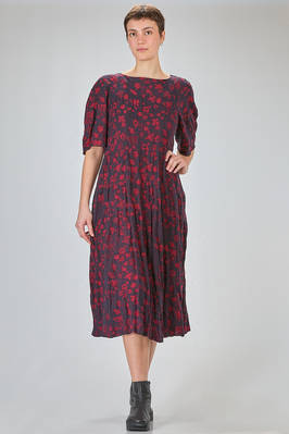 longuette dress, loose and fitted at the waist, made of silk and linen knit with melange floral inlays  - 227