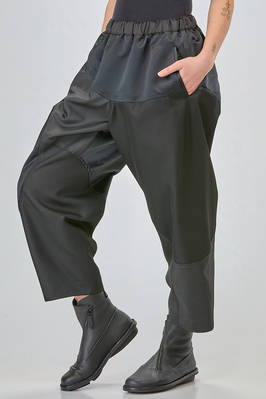 wide trousers in polyester twill and satin - COMME des GARÇONS - COMME des GARÇONS 