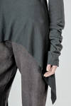 maglia lunga, ampia e asimmetrica in jersey lavato di lana - ATELIER SUPPAN 