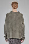 long and wide sweater in cashmere bouclé knit - F-CASHMERE by FISSORE 