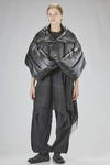 hip-length puffer 'sculpture' caban in synthetic leather padded with down and feathers - JUNYA WATANABE 
