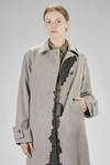 long and wide men’s shaped trench coat in lightweight wool and contrast color interior in cotton lace - WEN PAN 