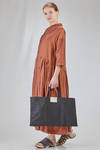 rectangular shopper bag in washed and crinkled Japanese nylon crêpe - ALBUM DI FAMIGLIA 