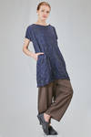 long and slim tunic in polyester froissé with tone on tone motif - SHU MORIYAMA 