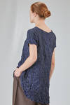 long and slim tunic in polyester froissé with tone on tone motif - SHU MORIYAMA 