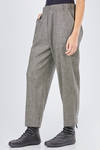 pantalone morbido in leggero tweed pepe e sale di lana vergine, cachemire ed elastan - CINI 