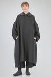 long and wide coat in polyester cloth - COMME des GARÇONS - COMME des GARÇONS 
