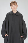 long and wide coat in polyester cloth - COMME des GARÇONS - COMME des GARÇONS 