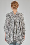 camicia over, asimmetrica, in georgette di poliestere stampato - JUNYA WATANABE 