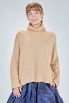hip-length sweater, slightly flared, in soft hand-knitted cashmere and silk yarn - LUSSI 