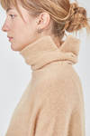 hip-length sweater, slightly flared, in soft hand-knitted cashmere and silk yarn - LUSSI 