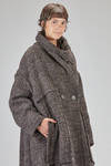 cappotto lungo e over, in bouclé pepe e sale di lana, acrilico, poliammide e poliestere - RUNDHOLZ 