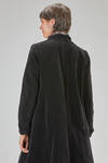 cappotto sotto al ginocchio, lievemente sfiancato, in velluto liscio di cotone e lino - BERGFABEL 