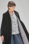 cappotto sotto al ginocchio, lievemente sfiancato, in velluto liscio di cotone e lino - BERGFABEL 