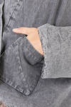 short and wide caban in faded cotton denim with quilted polyester padding - KIMONORAIN 