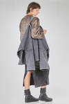 short and wide caban in faded cotton denim with quilted polyester padding - KIMONORAIN 