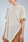 camicia lunga, ampia e asimmetrica in garza di cotone fiammato e lavato - FORME D' EXPRESSION 
