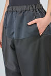 wide trousers in polyester twill and satin - COMME des GARÇONS - COMME des GARÇONS 
