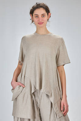 long and wide 'sculpture' t-shirt in washed slub linen jersey  - 48