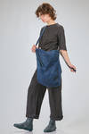 medium size sack style bag of cotton and linen tyed-and-dyed denim - ATELIER SUPPAN 