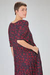 longuette dress, loose and fitted at the waist, made of silk and linen knit with melange floral inlays - BOBOUTIC 
