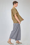 top lungo e ampio in tela di lino lavata con profili a taglio vivo - CINI 