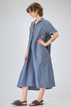abito longuette, ampio, in denim leggerissimo di cotone lavato - MANUELLE GUIBAL 