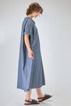 abito longuette, ampio, in denim leggerissimo di cotone lavato - MANUELLE GUIBAL 